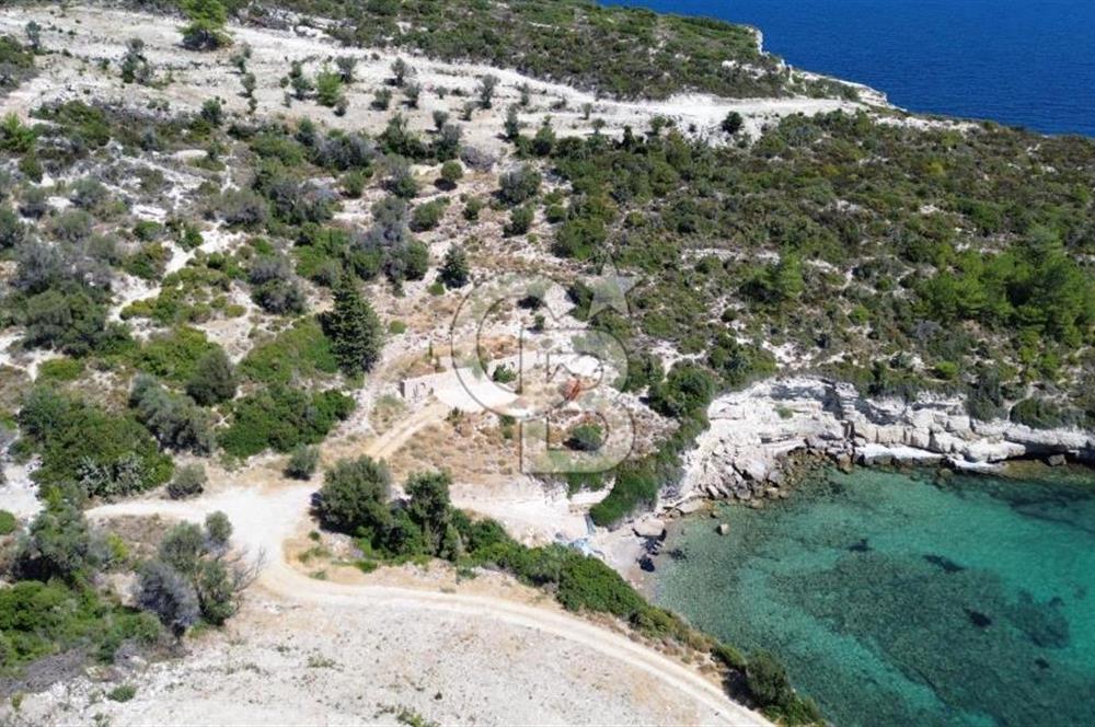 Karaburun Anbarseki'de 1659 m² Denize Sıfır Tarla