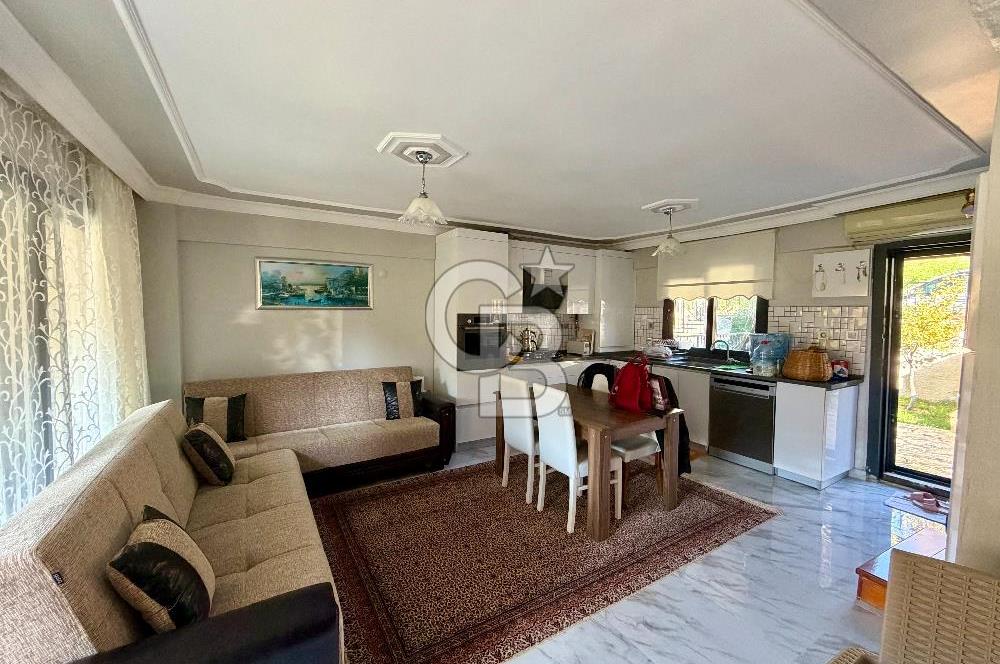 Yenifoça Fatih Mah. Eşyalı Satılık Manzaralı Dubleks 3+1 Villa