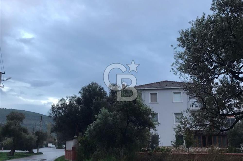 Eski Foça Atatürk Mah. Satılık 3+1 Merkezi Konum Fırsat Daire