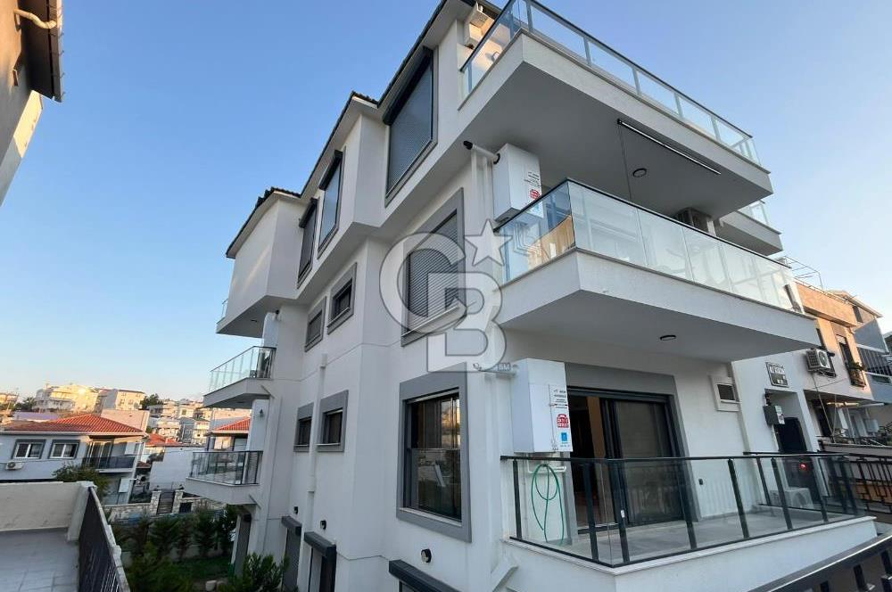 Urla Merkez'de Bahçeli Kiralık Lüks 3+1 Daire