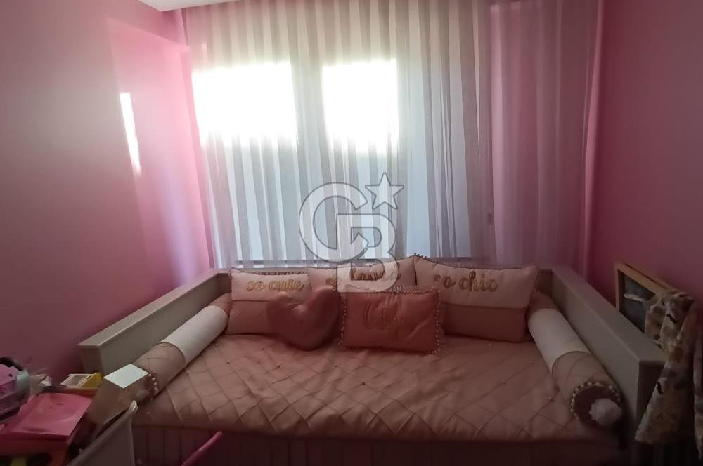 Yunus Emre Caddesi’nin En Prestijli Konumunda Satılık Daire