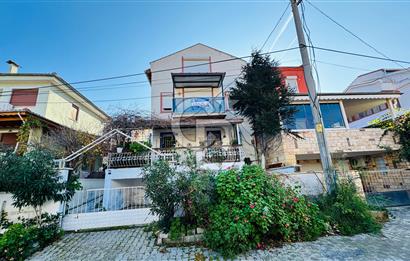 Foça İsmetpaşa Mah. Eşyalı Kiralık 2+1 Dubleks