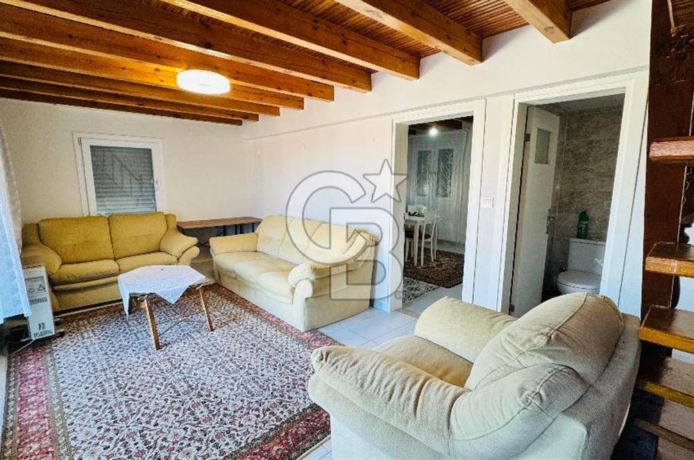 Foça İsmetpaşa Mah. Eşyalı Kiralık 2+1 Dubleks