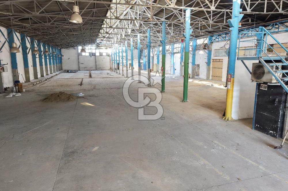 Bornova Pınarbaşı'nda Kiralık 2683 m² Depo/Antrepo
