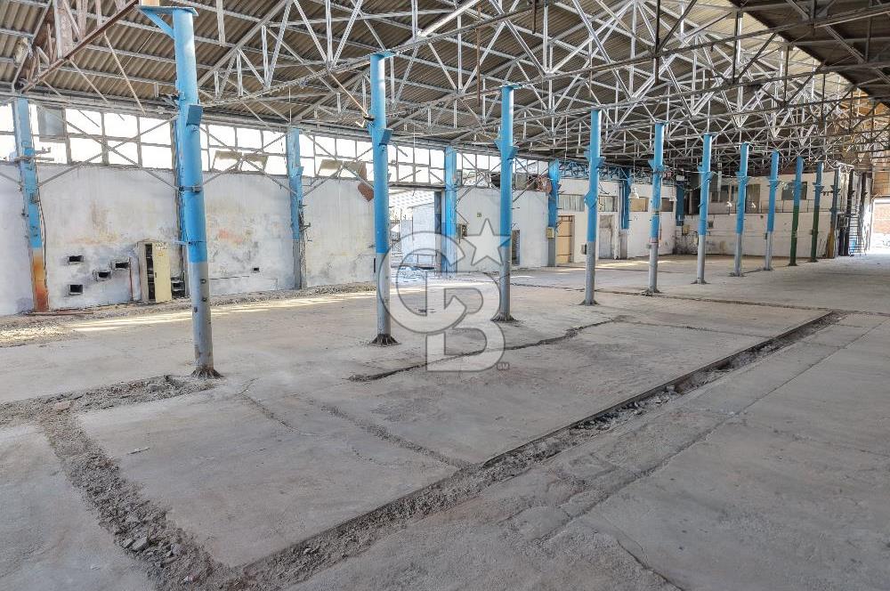 Bornova Pınarbaşı'nda Kiralık 2683 m² Depo/Antrepo