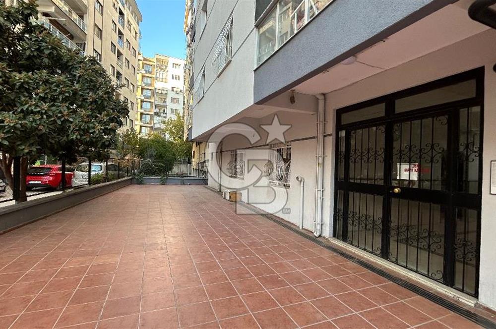 İZMİRPARK AVM 2DK MESAFEDE ANACADDE ÜSTÜ GENİŞ 3+1 SATILIK DAİRE 
