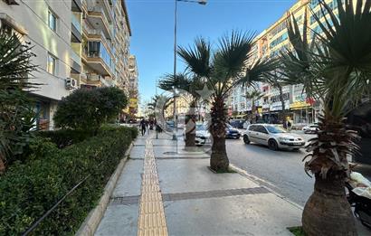 İZMİRPARK AVM 2DK MESAFEDE ANACADDE ÜSTÜ GENİŞ 3+1 SATILIK DAİRE 