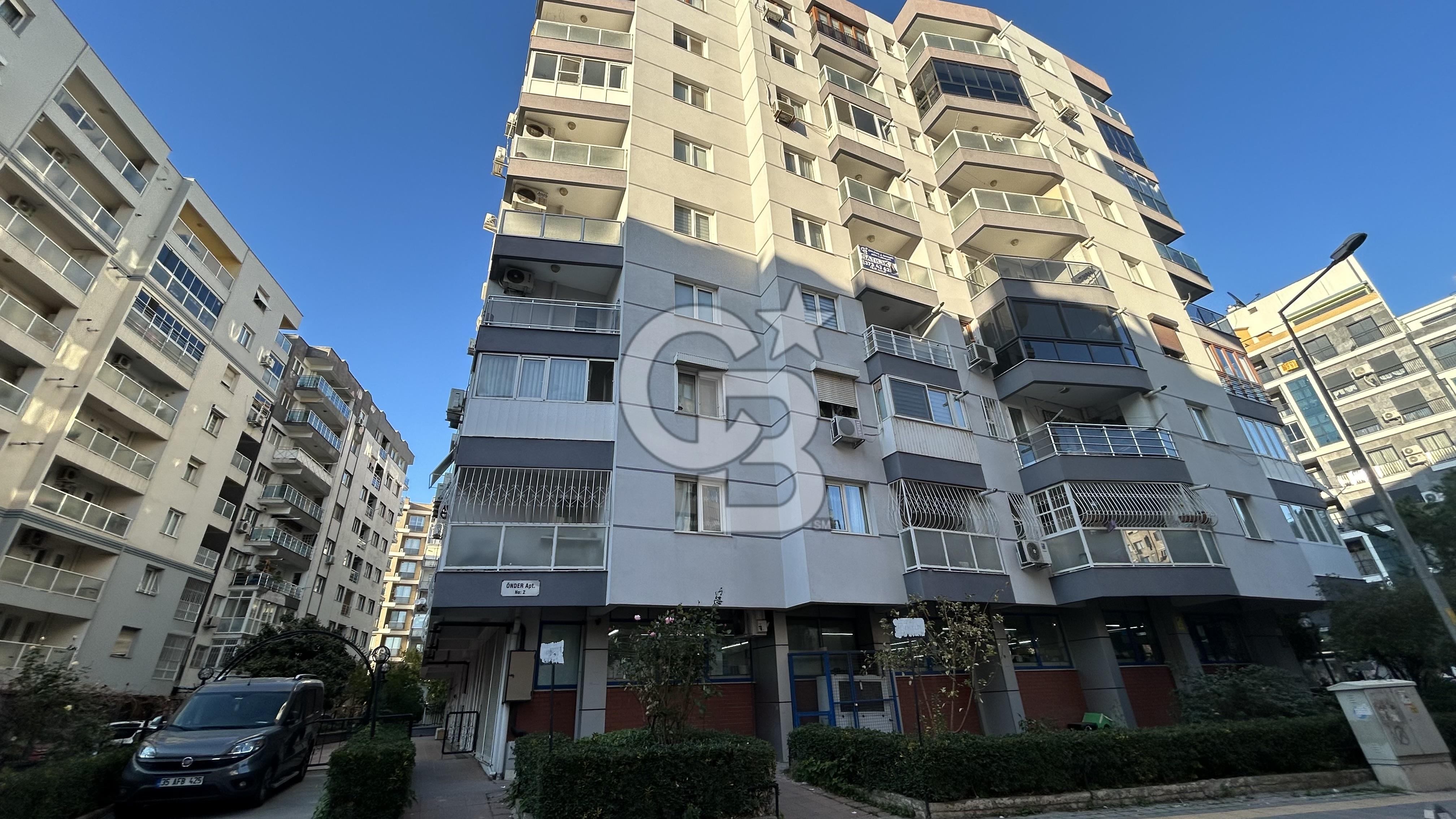 İZMİRPARK AVM 2DK MESAFEDE ANACADDE ÜSTÜ GENİŞ 3+1 SATILIK DAİRE 