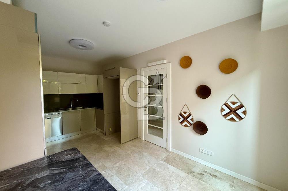 ASMALI BAHÇEŞEHİRDE KİRALIK 2+1 DUBLEKS BAHÇELİ VİLLA