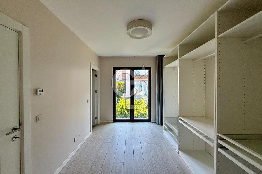 ASMALI BAHÇEŞEHİRDE KİRALIK 2+1 DUBLEKS BAHÇELİ VİLLA