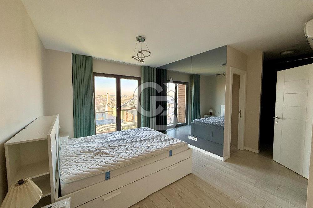 ASMALI BAHÇEŞEHİRDE KİRALIK 2+1 DUBLEKS BAHÇELİ VİLLA