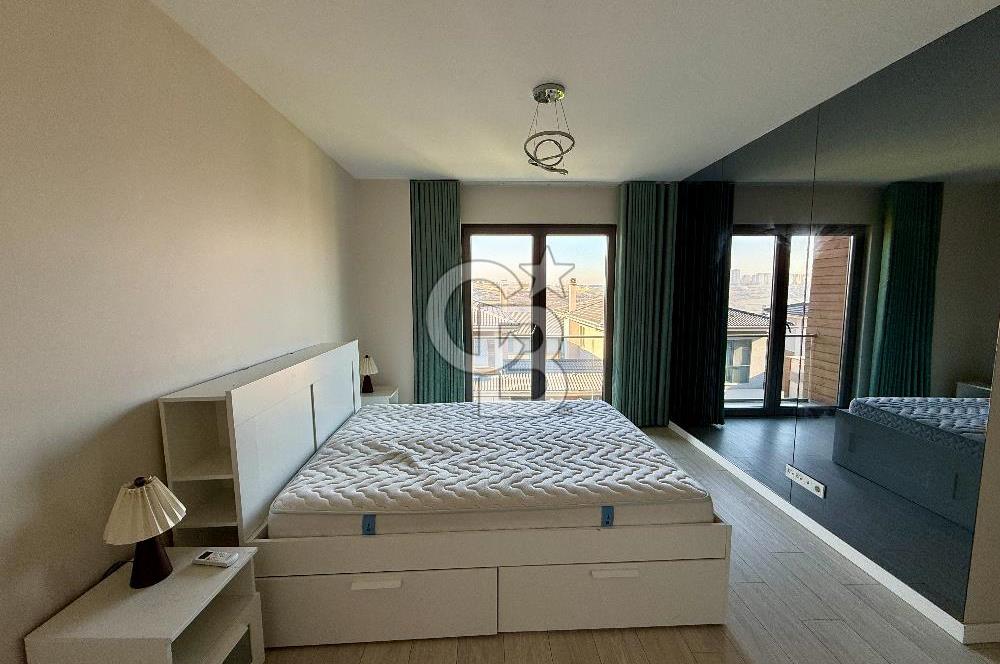 ASMALI BAHÇEŞEHİRDE KİRALIK 2+1 DUBLEKS BAHÇELİ VİLLA