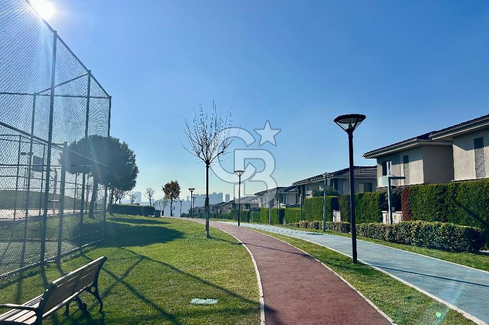 ASMALI BAHÇEŞEHİRDE KİRALIK 2+1 DUBLEKS BAHÇELİ VİLLA