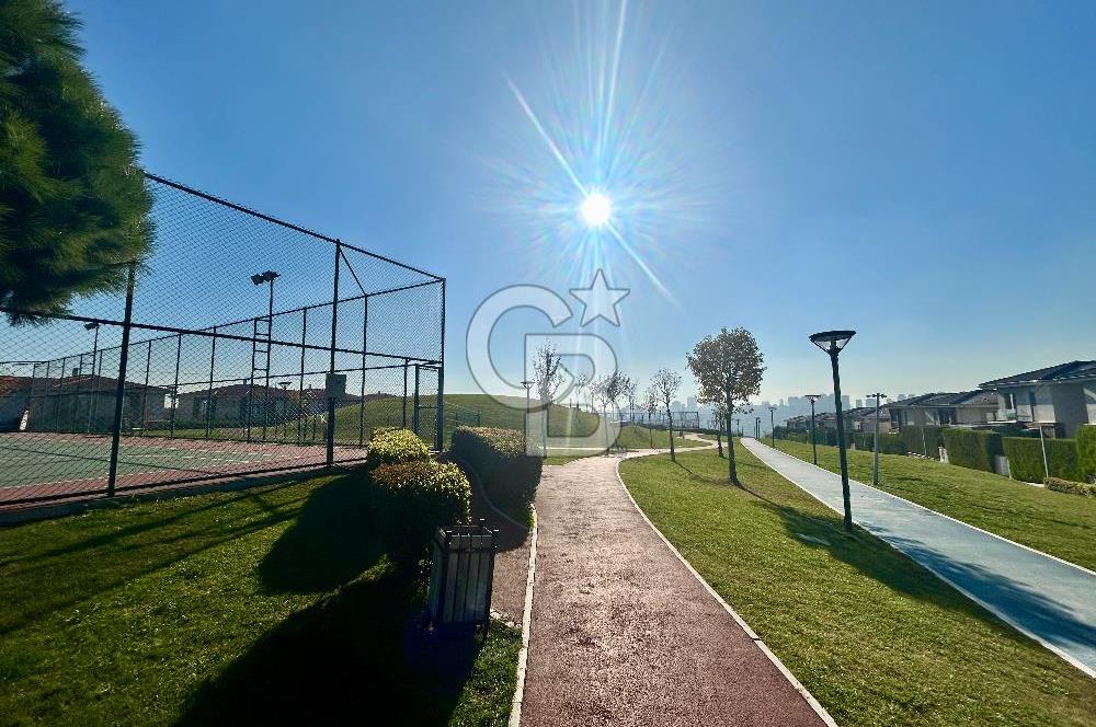 ASMALI BAHÇEŞEHİRDE KİRALIK 2+1 DUBLEKS BAHÇELİ VİLLA