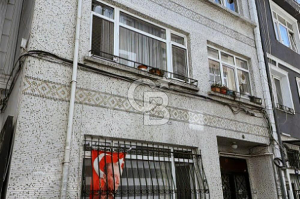 ORTAKÖY DEREBOYU CAD.YAKININDA SATILIK FIRSAT 3 KATLI BİNA