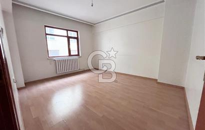 ULAŞIM GÜZERGAHI CADDE YANI 2 CAM BALKONLU MASRAFSIZ KATTA 3+1 !