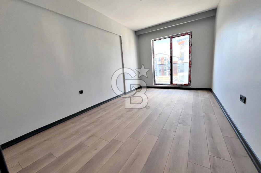 İSKANI ALINMIŞ YENİ BİNADA OTURUMA HAZIR KATTA FULL YAPILI 1+1 !