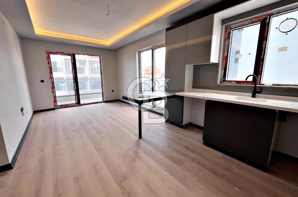 İSKANI ALINMIŞ YENİ BİNADA OTURUMA HAZIR KATTA FULL YAPILI 1+1 !