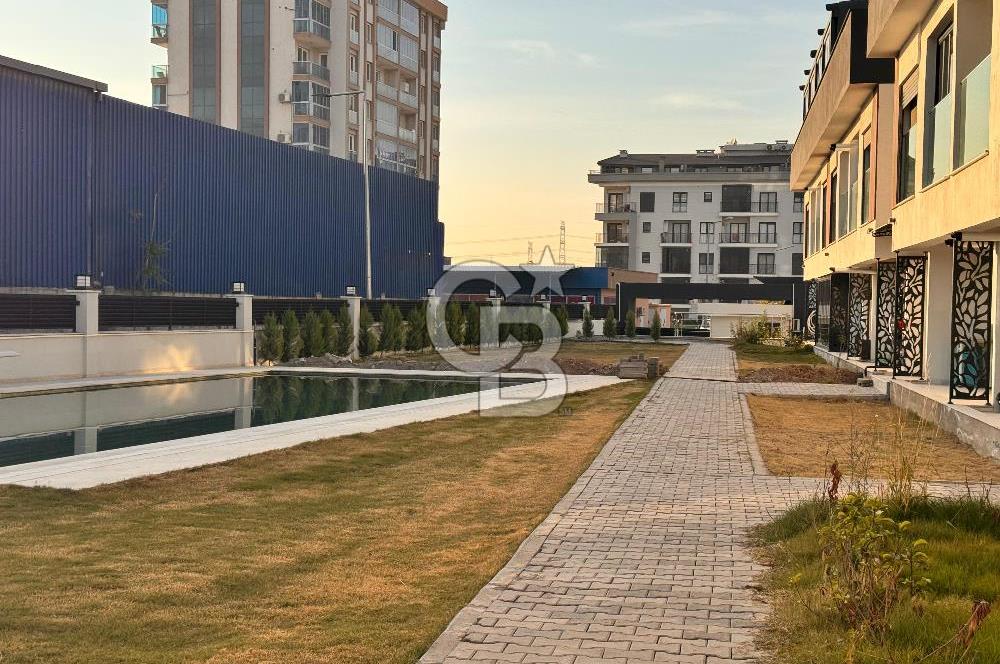 Bornova Havuzlu Sitede Eşyalı Kiralık 1+1 Daire