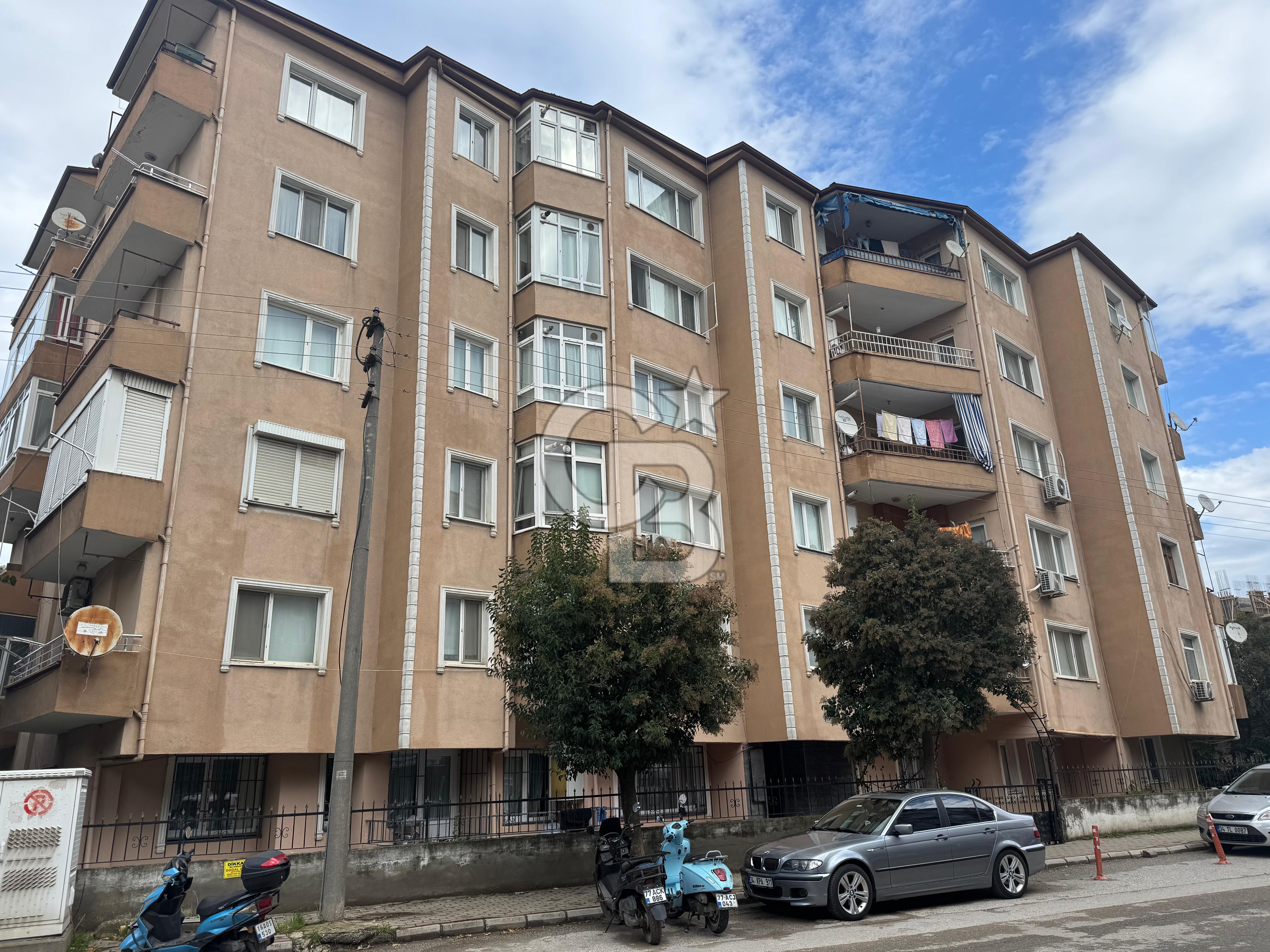YALOVA GAZİOSMANPAŞA MERKEZİ KONUMDA 3+1 SATILIK DAİRE!......