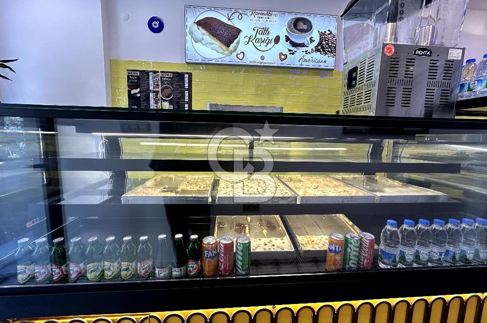 GAZİEMİRDE DEVREN KİRALIK BUTİK TATLICI