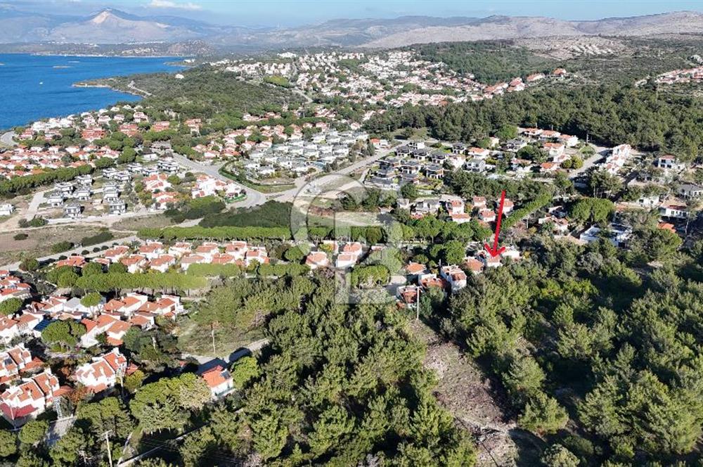 Şifne–Ildır Sınırında, Kumsal Plajlı, Deniz ve Dağ Manzaralı SATILIK Villa