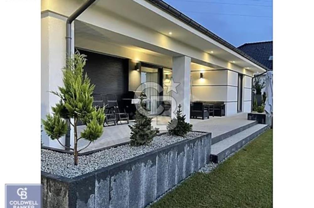 REŞADİYE'DE MODERN MİMARİYLE TASARLANMIŞ HAVUZLU VİLLA