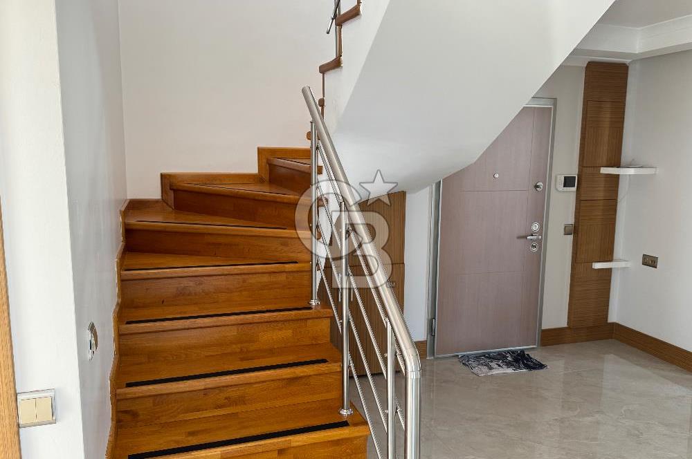 BEŞTEPE'DE KÜLLİYE'YE KOMŞU TERASLI 4+1 DUBLEKS KİRALIK