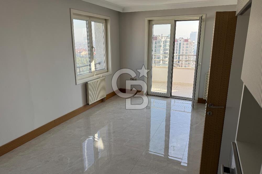 BEŞTEPE'DE KÜLLİYE'YE KOMŞU TERASLI 4+1 DUBLEKS KİRALIK