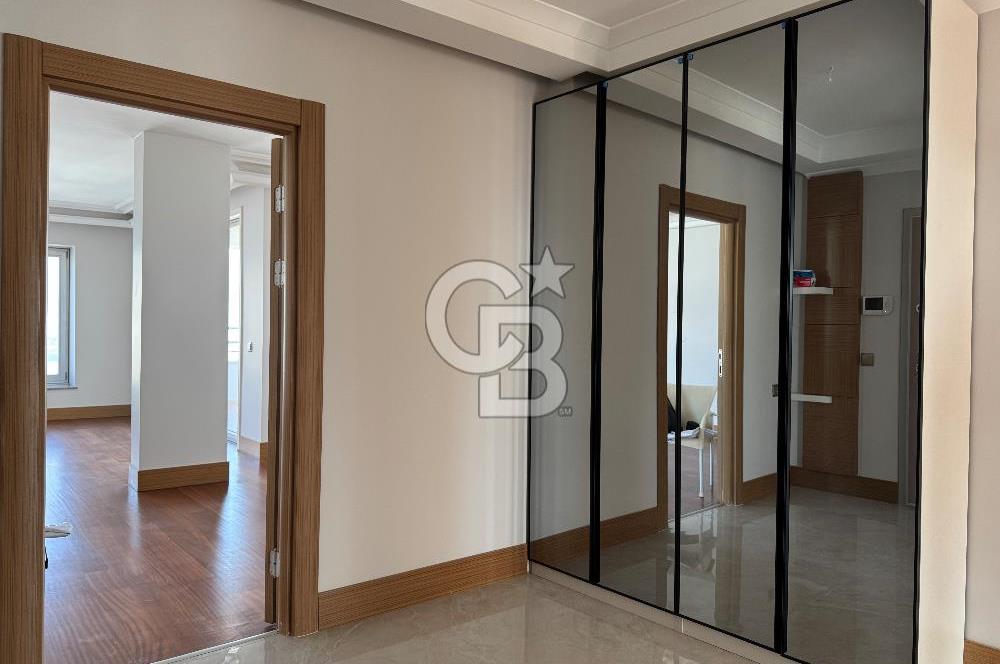 BEŞTEPE'DE KÜLLİYE'YE KOMŞU TERASLI 4+1 DUBLEKS KİRALIK