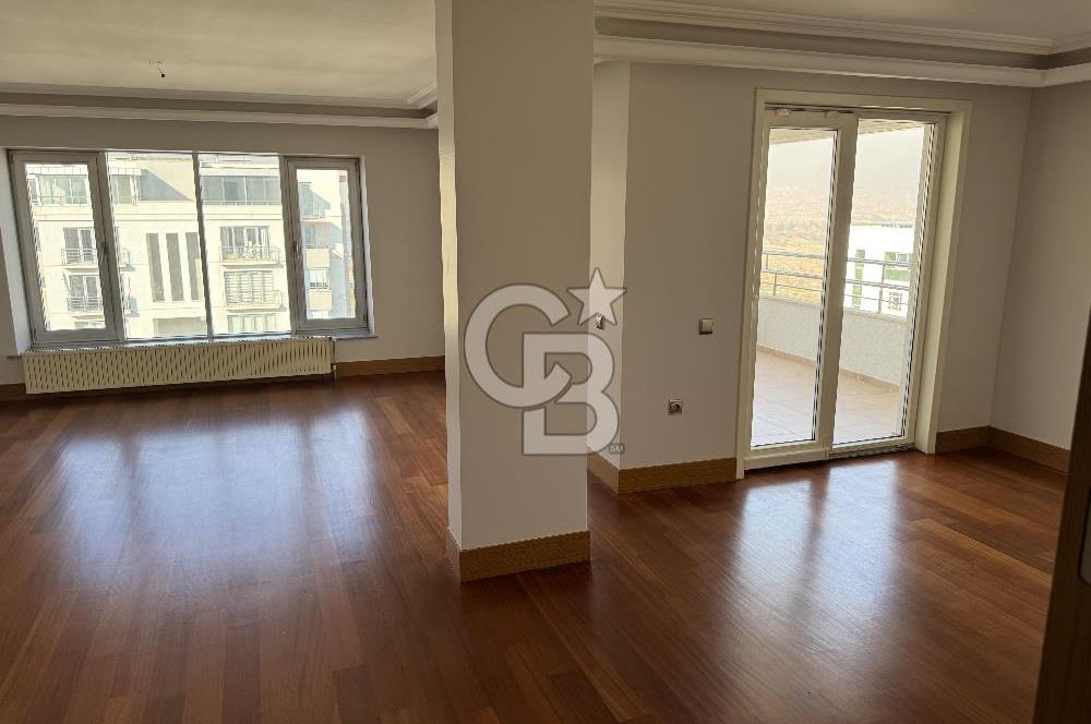 BEŞTEPE'DE KÜLLİYE'YE KOMŞU TERASLI 4+1 DUBLEKS KİRALIK