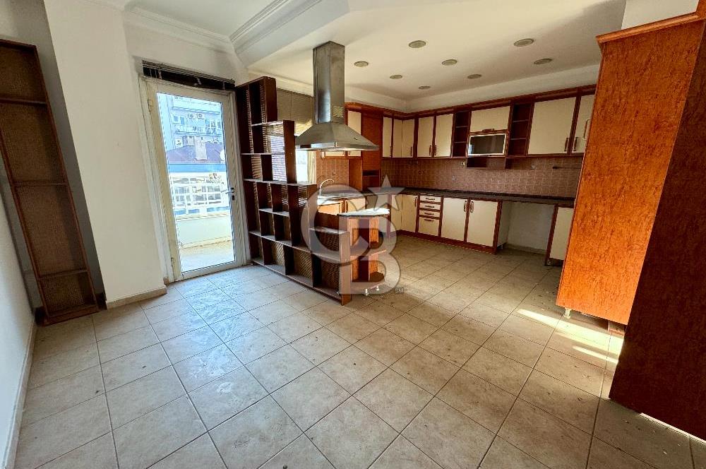 ÇAMLIBELDE İSMET İNÖNÜ BLV. CEPHELİ DENİZ MANZARALI 3+1