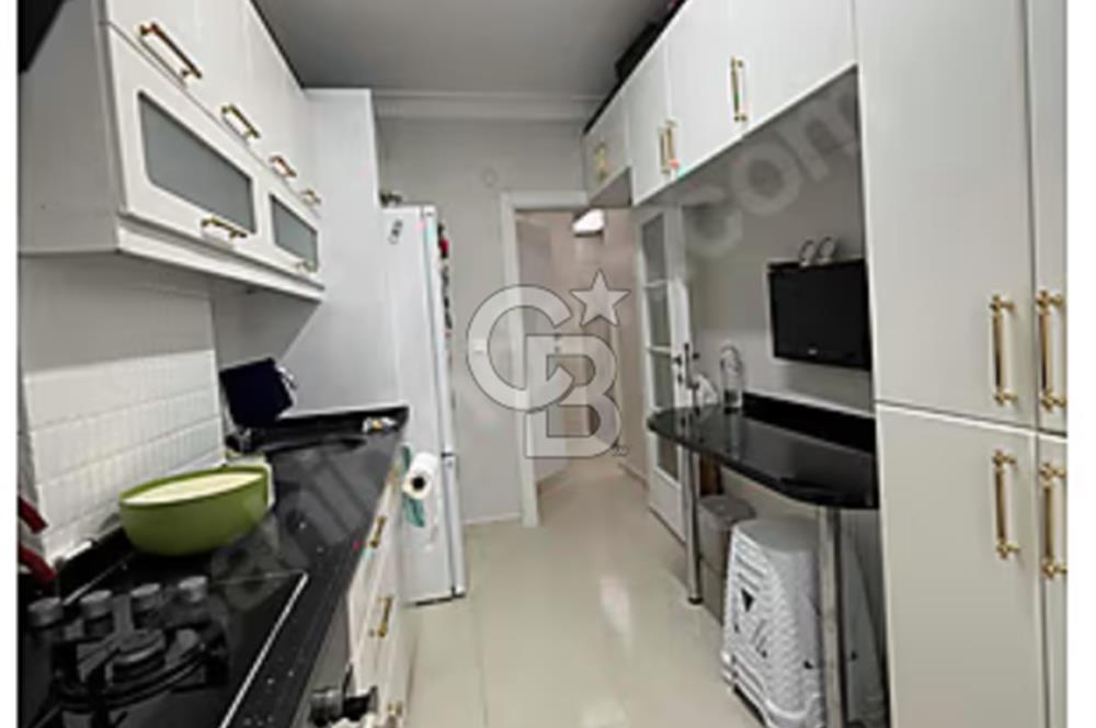 Arnavutköy Merkezde 2+1, 95m² Ebeveyn Banyolu Ferah Daire