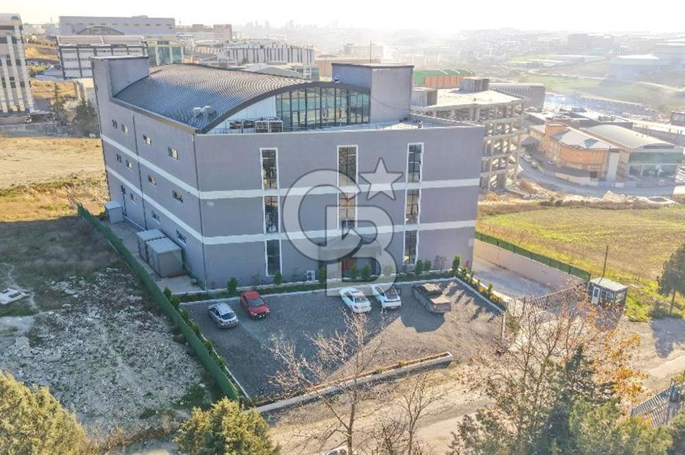 ARNAVUTKÖY ÖMERLİ DE 3.000 M2 KİRALIK FABRİKA