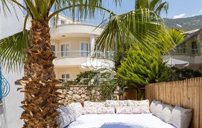 CB GİZ'DEN KAŞ KALKAN ORTAALAN'DA 4+2 SATILIK VİLLA