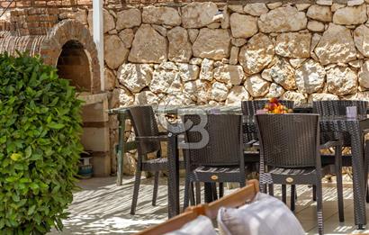 CB GİZ'DEN KAŞ KALKAN ORTAALAN'DA 4+2 SATILIK VİLLA