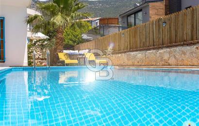 CB GİZ'DEN KAŞ KALKAN ORTAALAN'DA 4+2 SATILIK VİLLA