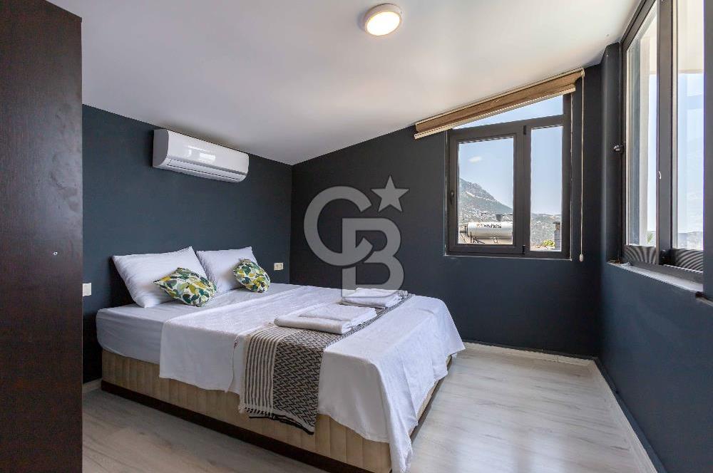 CB GİZ'DEN KAŞ KALKAN ORTAALAN'DA 4+2 SATILIK VİLLA