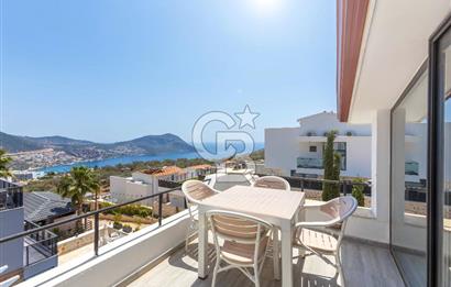 CB GİZ'DEN KAŞ KALKAN ORTAALAN'DA 4+2 SATILIK VİLLA