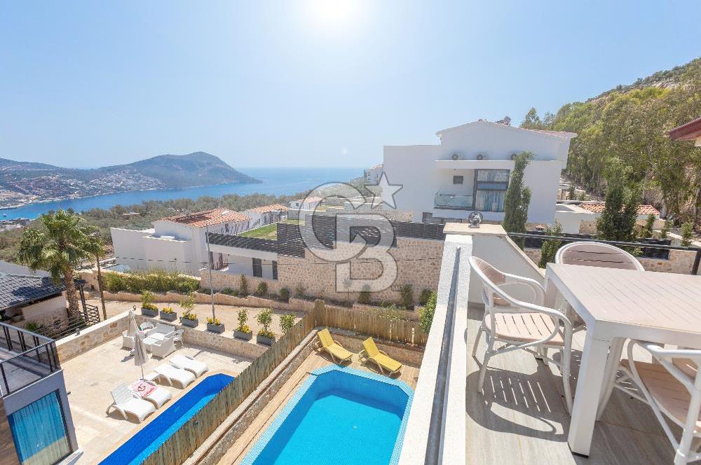 CB GİZ'DEN KAŞ KALKAN ORTAALAN'DA 4+2 SATILIK VİLLA