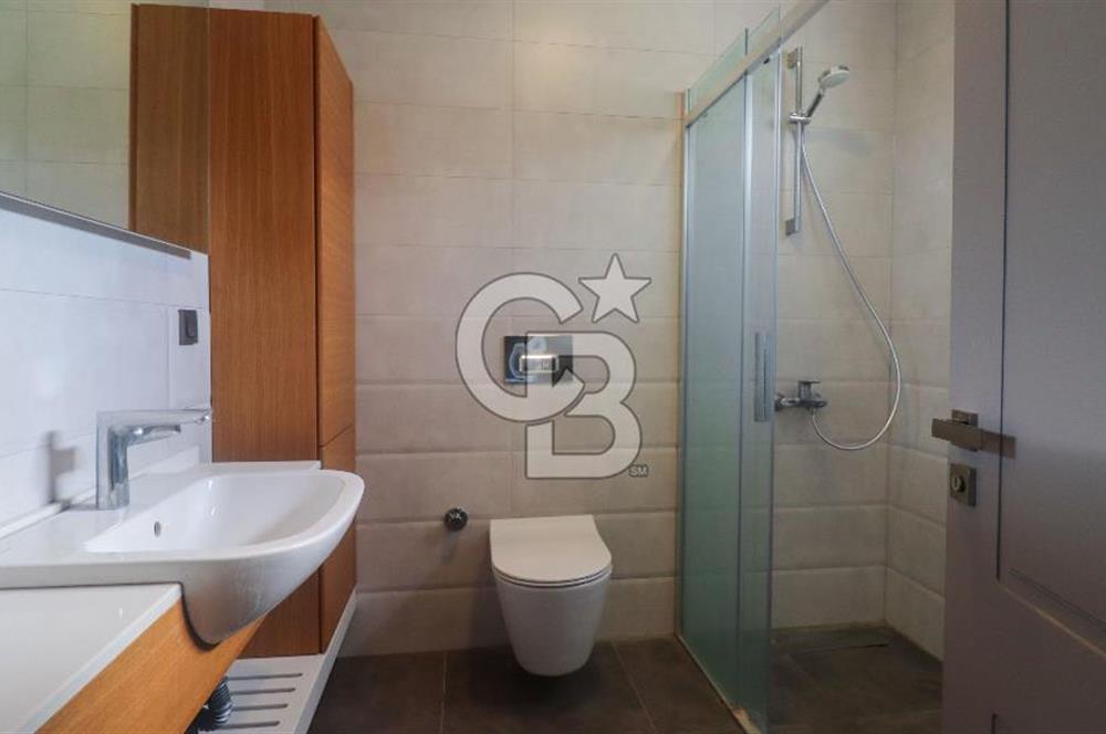 Güzelbahçe Çamlı Dört Mevsim Konakları Kiralık 5+2 Havuzlu Villa