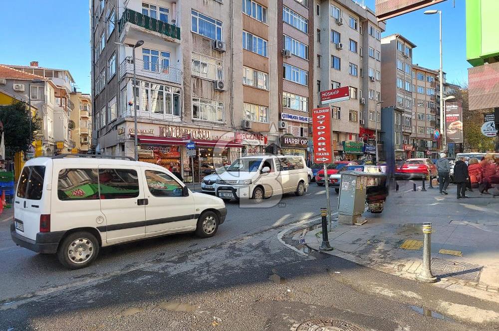 Beşiktaş Ortaköy Dereboyu caddesinde  fırsat dükkan 