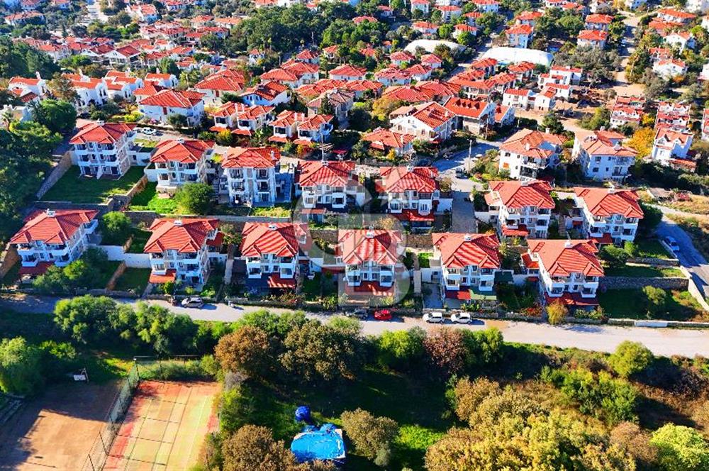 Datça Merkezde 1+1 Bahçeli Orta Kat Daire