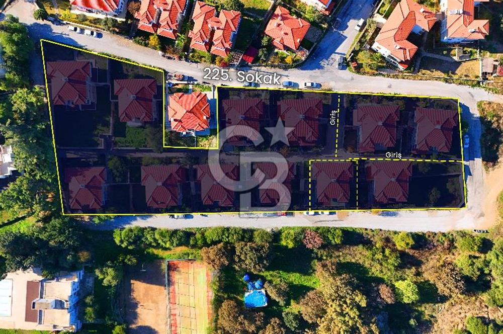 Datça Merkezde 1+1 Bahçeli Orta Kat Daire