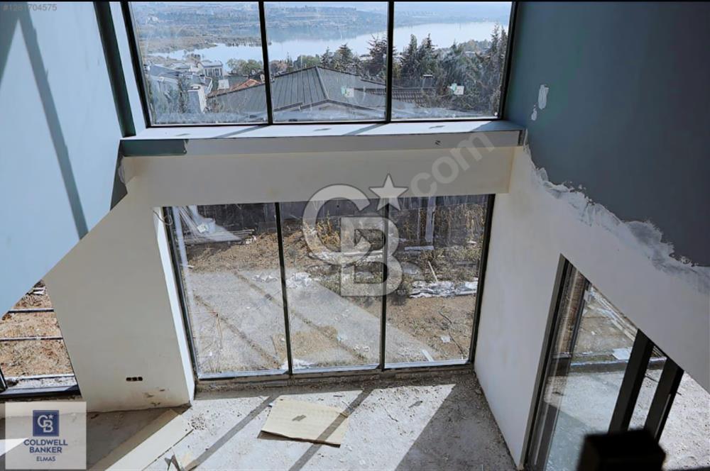 GÖLBAŞINDA MUHTEŞEM GÖL MANZARALI 700 M2 ARSA ÜZERİNDE VİLLA