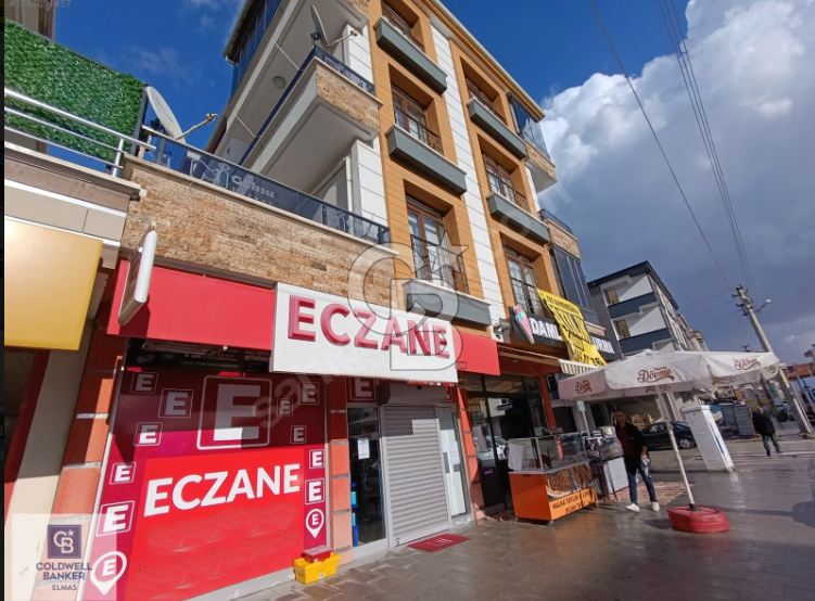 MUHTEŞEM KONUMDA İŞLEK CADDEDE 170 M2 KİRACILI SATILIK DÜKKAN