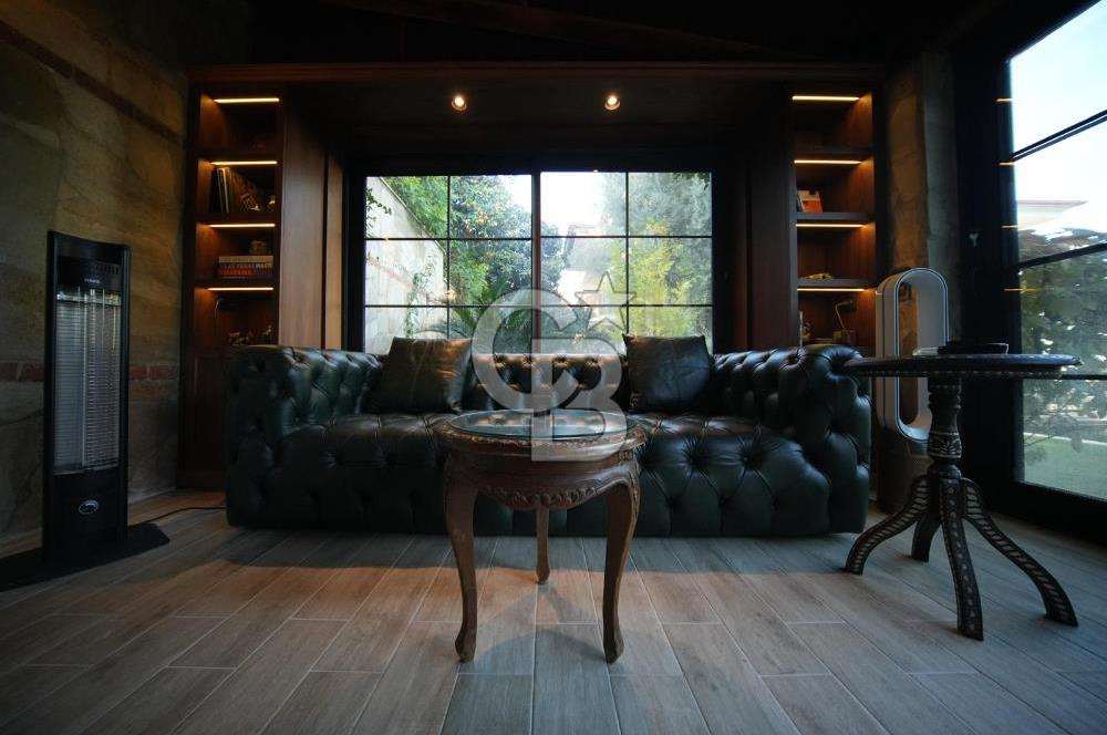 Güzelbahçe Kahramandere'de Özel Tasarım Satılık 5+2 Lüks Villa