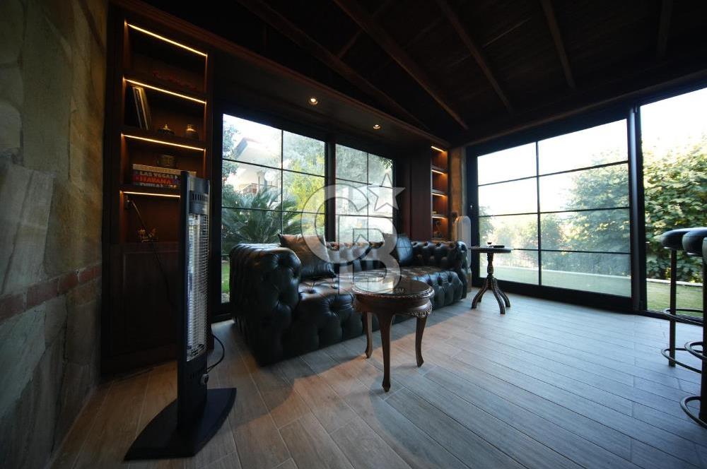 Güzelbahçe Kahramandere'de Özel Tasarım Satılık 5+2 Lüks Villa