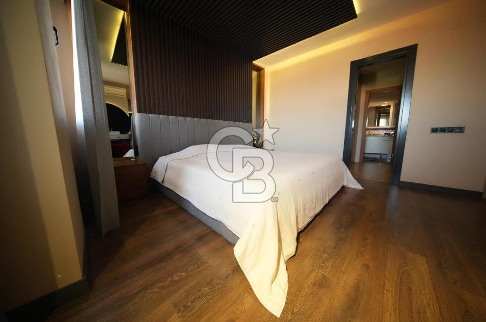 Güzelbahçe Kahramandere'de Özel Tasarım Satılık 5+2 Lüks Villa