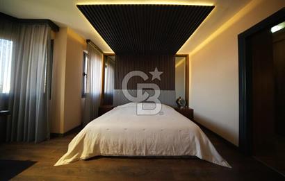 Güzelbahçe Kahramandere'de Özel Tasarım Satılık 5+2 Lüks Villa